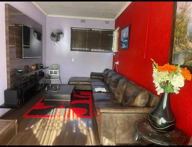 3 BEDROOM HOUSE FOR SALE IN NATURENA
